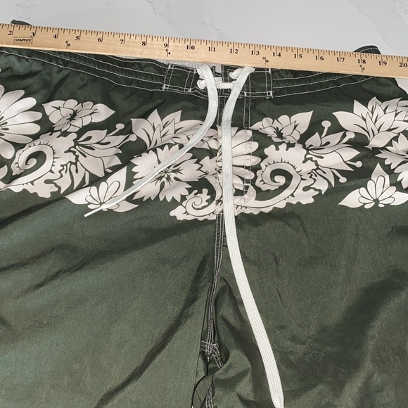 New Speedo Swim Shorts - Picture 8 of 9